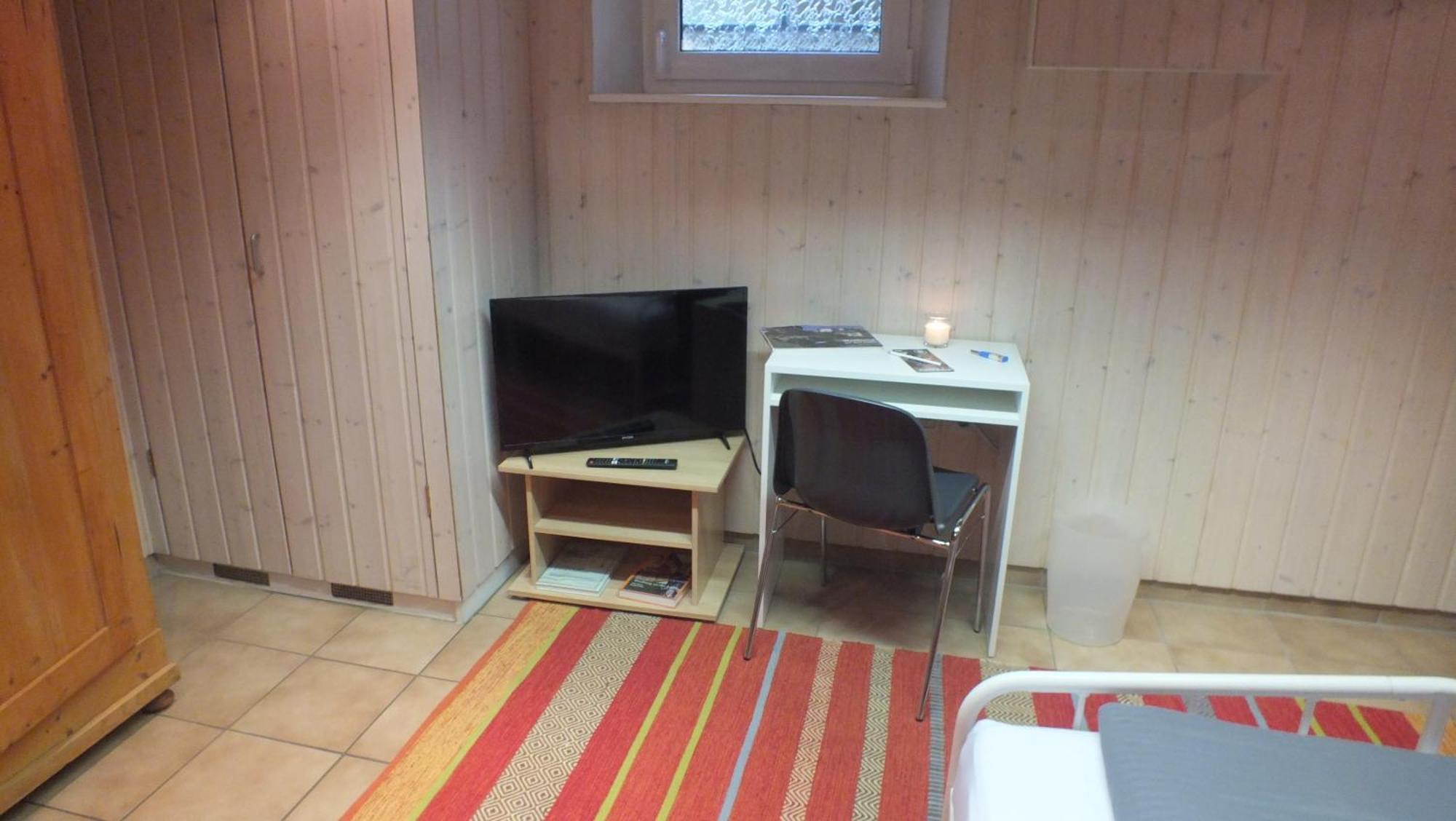 Gemuetliches Nest Im Basement Apartment Вейлбург Екстериор снимка